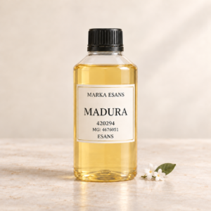 MADURA Esans – MG 4676051 (Madurai – Memo kokusundan esinlenilmiştir)
